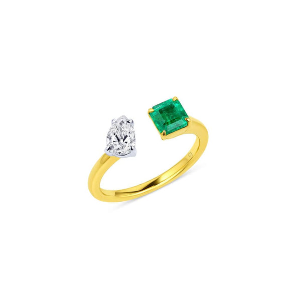 18kt Yellow Gold 0.66ct Emerald and 0.50ct Diamond Ring