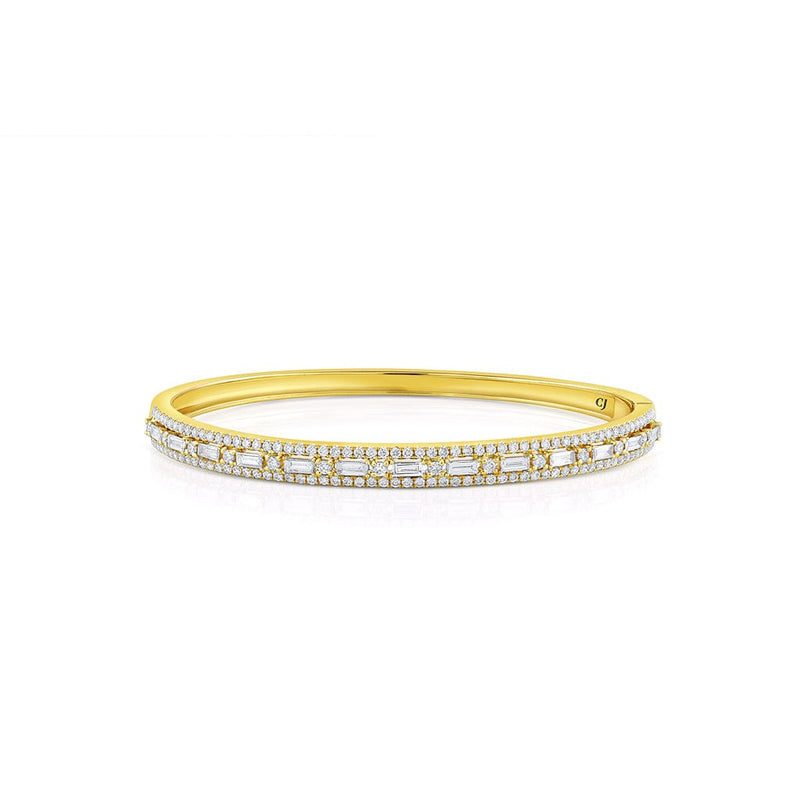 18K Yellow Gold 1.98ctw Round and Baguette Diamond Bangle Bracelet