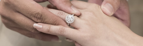 Tips on How an Engagement Ring Should Fit
