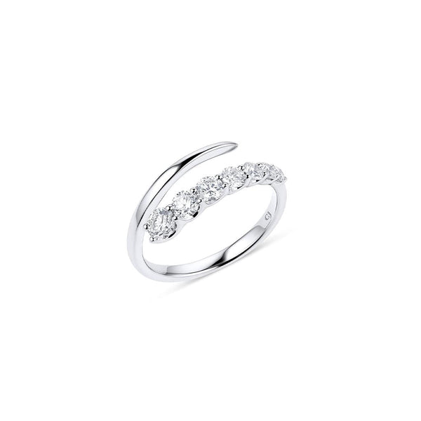 18kt White Gold Graduated Diamond Swirl Ring