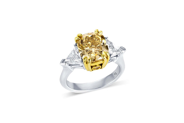 RIVIÈRE FANCY COLOR DIAMOND RING