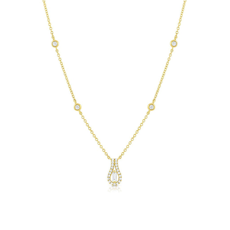 18K Yellow Gold Diamond Loop Pendant Necklace