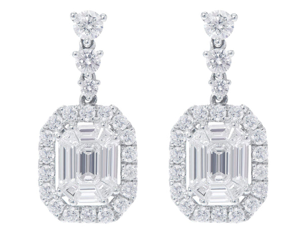 18kt White Gold Emerald & Round Brilliant Earrings